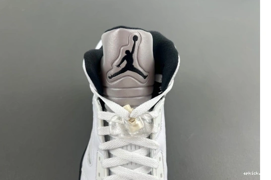 Rep EP DD0587-110 and 5   Jordan 